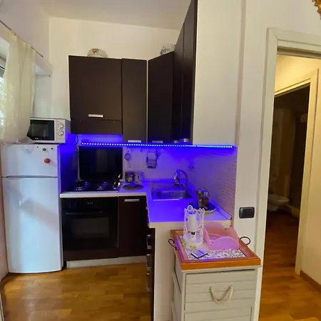 Diamond Apartment Rom